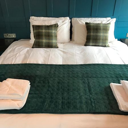 Hotel No.16 à Seaham Chambre photo A bed with a bed runner
